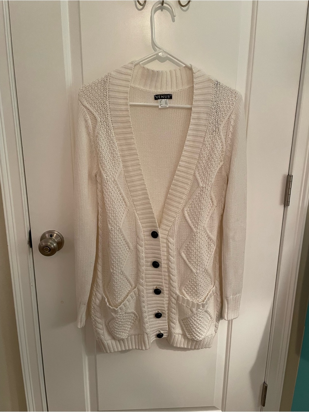 VENUS Ivory Cable Knit Button-Up Cardigan